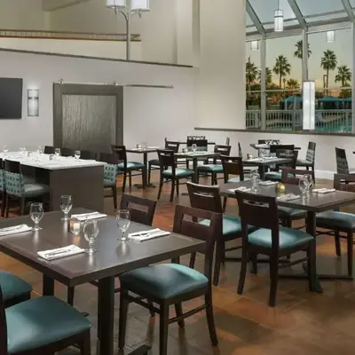 DoubleTree by Hilton Orlando Airport Hotel