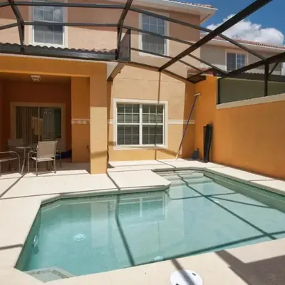 Family 4-Bedroom Pool Home Near Disney World