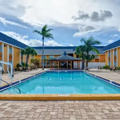 Quality Inn & Suites Heritage Park