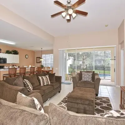 2627 Windsor Hills