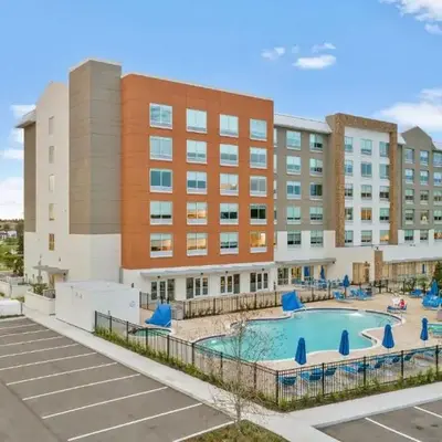 Holiday Inn Express & Suites Orlando- Lake Buena Vista by IHG