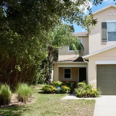 Beautiful Hollywood style home next to Disney