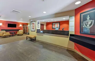 a waiting room in a hospital with a waiting room at Extended Stay America Select Suites - Orlando - Maitland - Summit Tower Blvd in Orlando