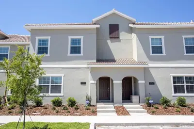 a large house with at Luxurious 4Bd Home w/ Pool 4983 in Kissimmee