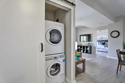 Gallery image of Condo with Pool Access 4 Mi to Disney! in Orlando