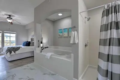 Gallery image of Condo with Pool Access 4 Mi to Disney! in Orlando
