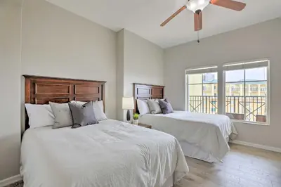 Gallery image of Condo with Pool Access 4 Mi to Disney! in Orlando