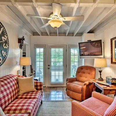 Lake Marion Apt with Canoe in Altamonte Springs!