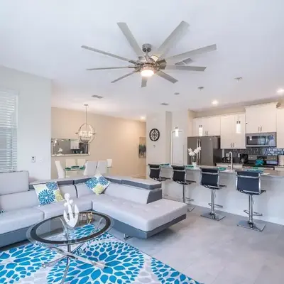 4834BV TOWNHOUSE 4 BEDROOMS & 3 BATHROOMS + POOL
