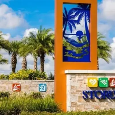 Spectacular 2 bedroom apartment in spectacular Storey Lake community Next to Disney!