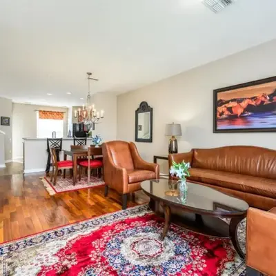 Gorgeous Vista Cay Town Home
