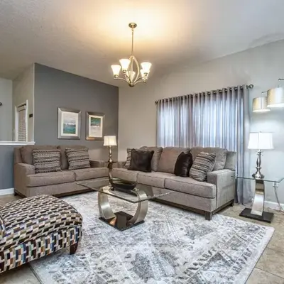 Dog Friendly Townhome Wsplashpool- 1600St
