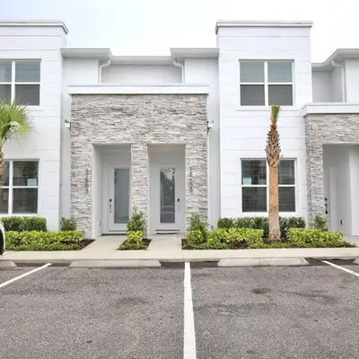 High luxury 3 bedroomloft townhouse in Hidden Forest
