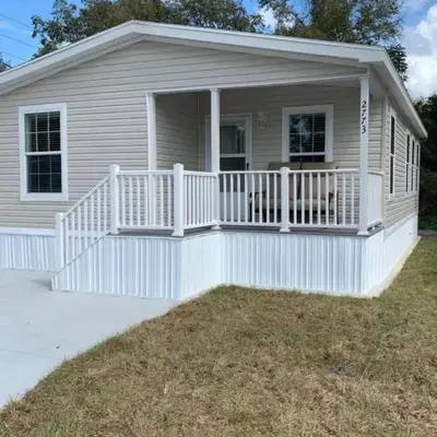 Resort Cottage near parks at Great Price!