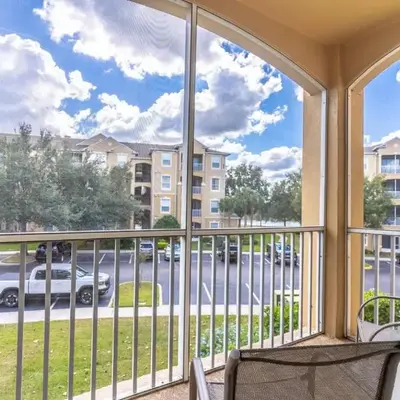 2821 Windsor Hills