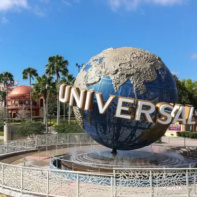 a sign for the entrance to the universal studios at Orlando Vacation Home Near Disney in Kissimmee