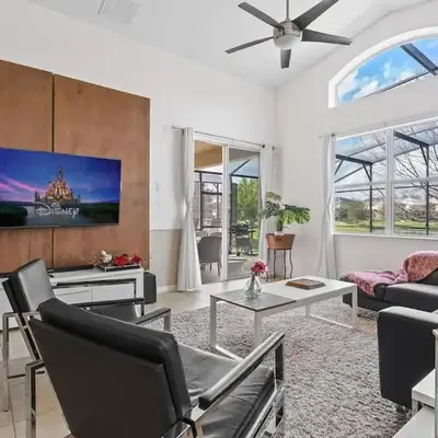 Ground Floor Gathering up to 9 guests BL387
