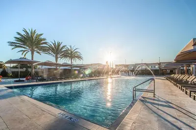 Gallery image of Magic Village Dream Disney Stay Resort Pool & BBQ Grill in Orlando