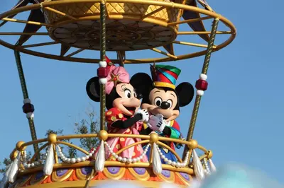 a group of mickeys on a ride at the mickey world amusement park at 2788 Windsor Hills in Orlando