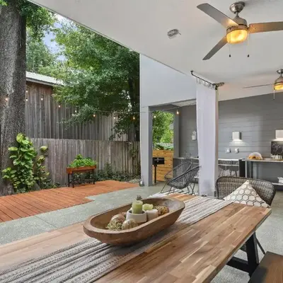 5Bd 4Bath villa