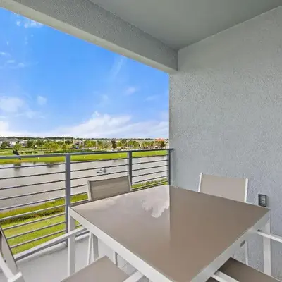 Triple Header Storey Lake by Shine Villas apts