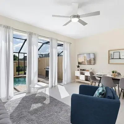 Charming 3BR Townhome Private Pool Walk to Clubhouse 9 Min Disney