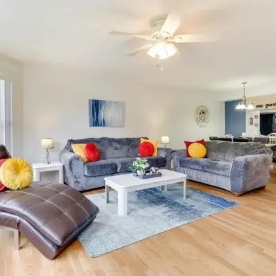 Condo with Pool Access and Patio 8 Mi to Disney!